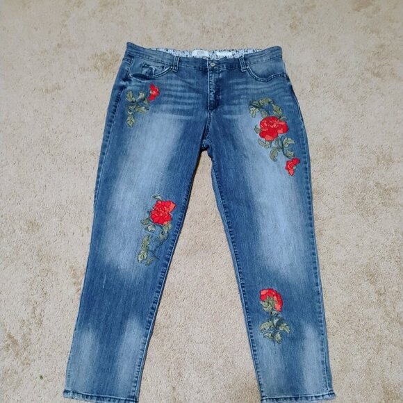 Boyfriend jeans Vintage America size 14 Embroidered - Picture 1 of 6